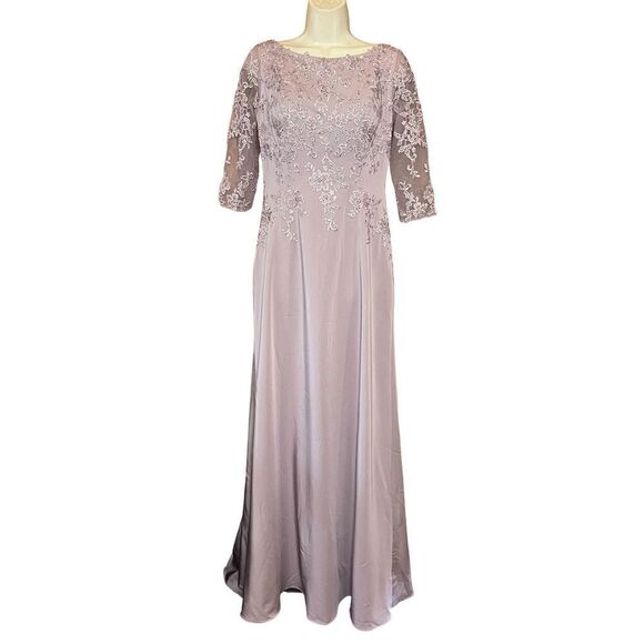 La Femme Jersey Gown with Boat Neckline and Lace Detailing in Light Mauve NWT Si - Picture 4 of 7